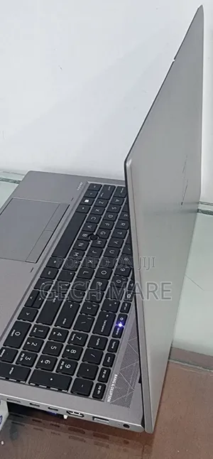 New Laptop HP ZBook 14 16GB Intel Core i7 SSD 512GB