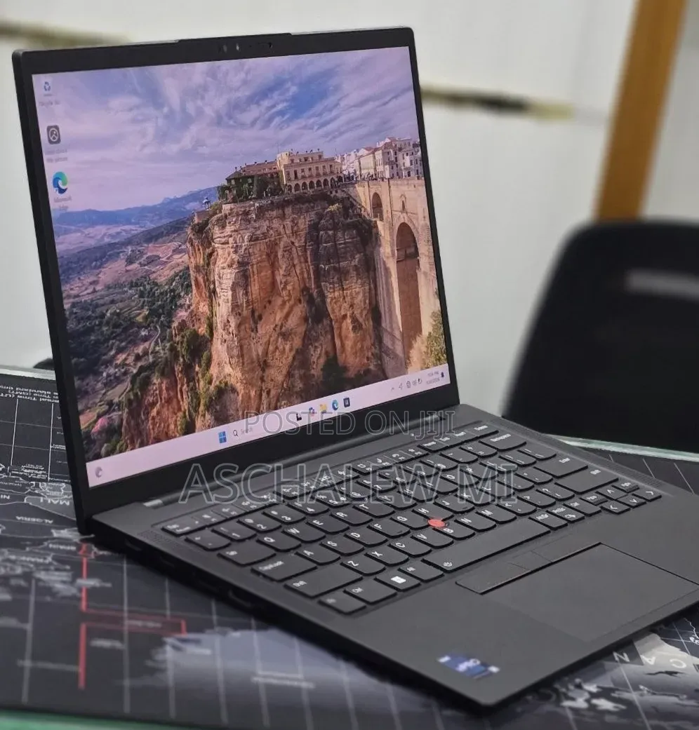 New Laptop Lenovo ThinkPad X1 Carbon 16GB Intel Core i7 SSD 512GB