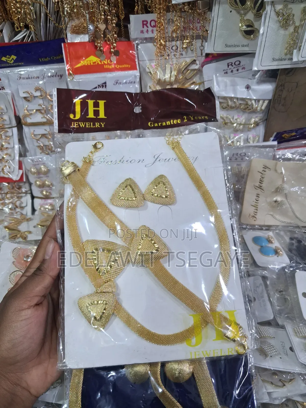 Luxury 4-Piece Jewelry Set Necklace, Earrings Bracelet