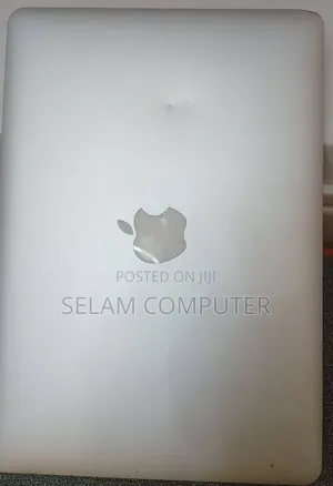 New Laptop Apple MacBook Air 2023 M2 8GB Intel Core i5 SSD 256GB