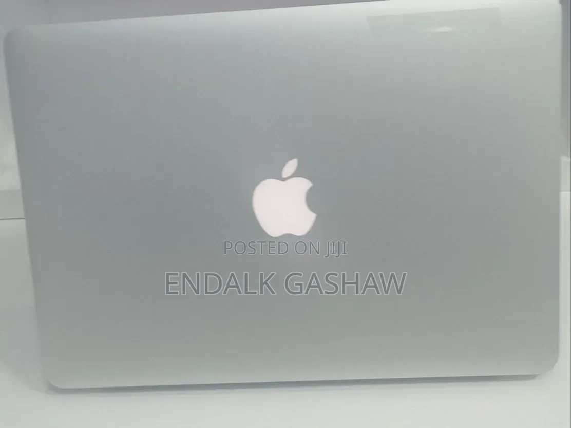 New Laptop Apple MacBook Air 2017 8GB Intel Core i5 SSD 256GB