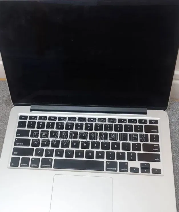 New Laptop Apple MacBook Air 2023 M2 8GB Intel Core i5 SSD 256GB