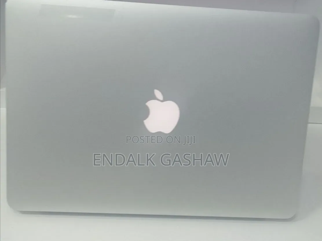 New Laptop Apple MacBook Air 2017 8GB Intel Core i5 SSD 256GB