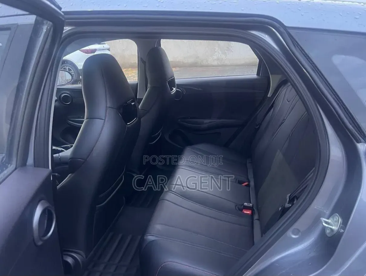 BYD E2 43 kWh 94 hp FWD 2025 Gray