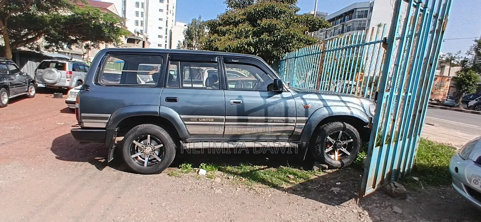 Toyota Land Cruiser 1993 Blue