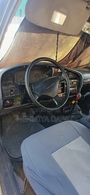 Toyota Land Cruiser 1993 Blue