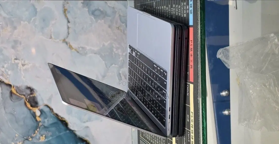 New Laptop Apple MacBook Air 2025 M4 16GB Apple M4 SSD 256GB