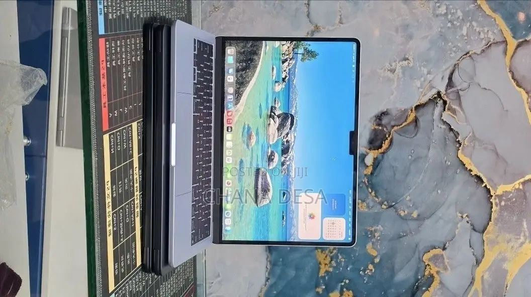 New Laptop Apple MacBook Air 2025 M4 16GB Apple M4 SSD 256GB