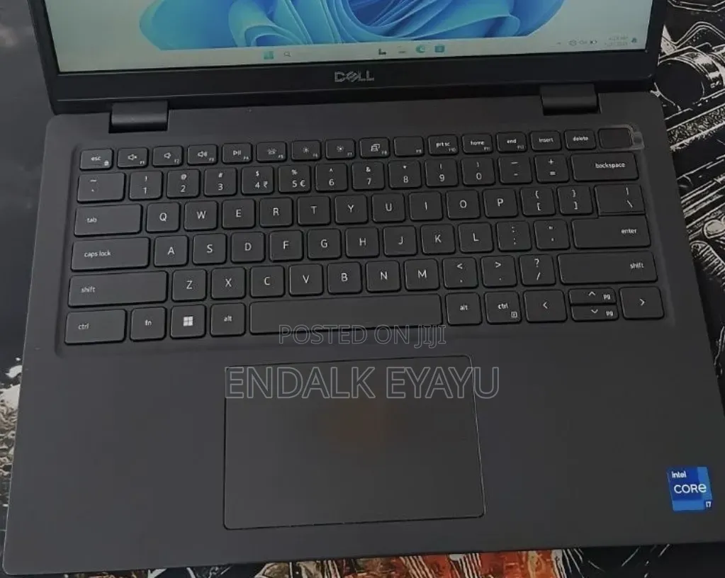 New Laptop Dell Latitude 15 3560 16GB Intel Core i7 SSD 512GB