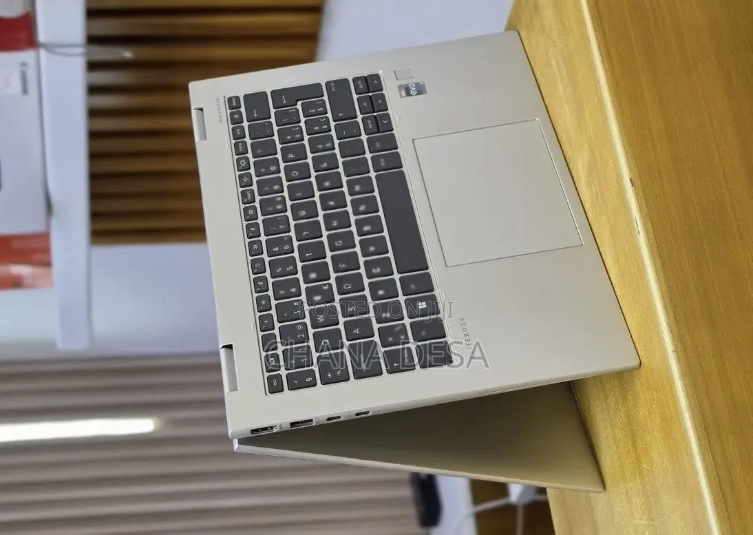 New Laptop HP EliteBook x360 1040 G10 32GB Intel Core i7 SSD 512GB