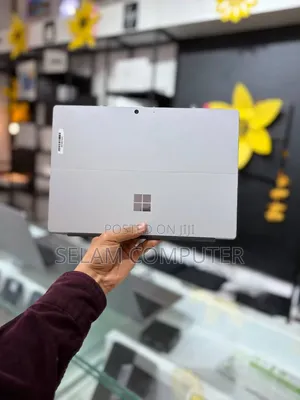 New Laptop Microsoft Surface 16GB Intel Core i5 SSD 512GB