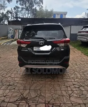 Toyota Rush 2022 Black