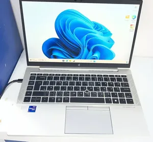 New Laptop HP EliteBook 840 G8 16GB Intel Core i7 SSD 512GB