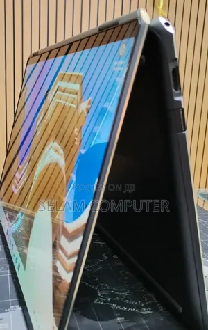 New Laptop HP Spectre 16GB Intel Core i7 SSD 512GB