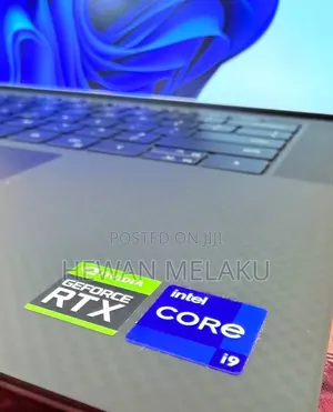New Laptop Dell Precision 5560 16GB Intel Core i9 SSD 512GB