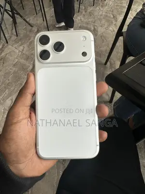 New Apple iPhone 17 Pro Max 256 GB Silver