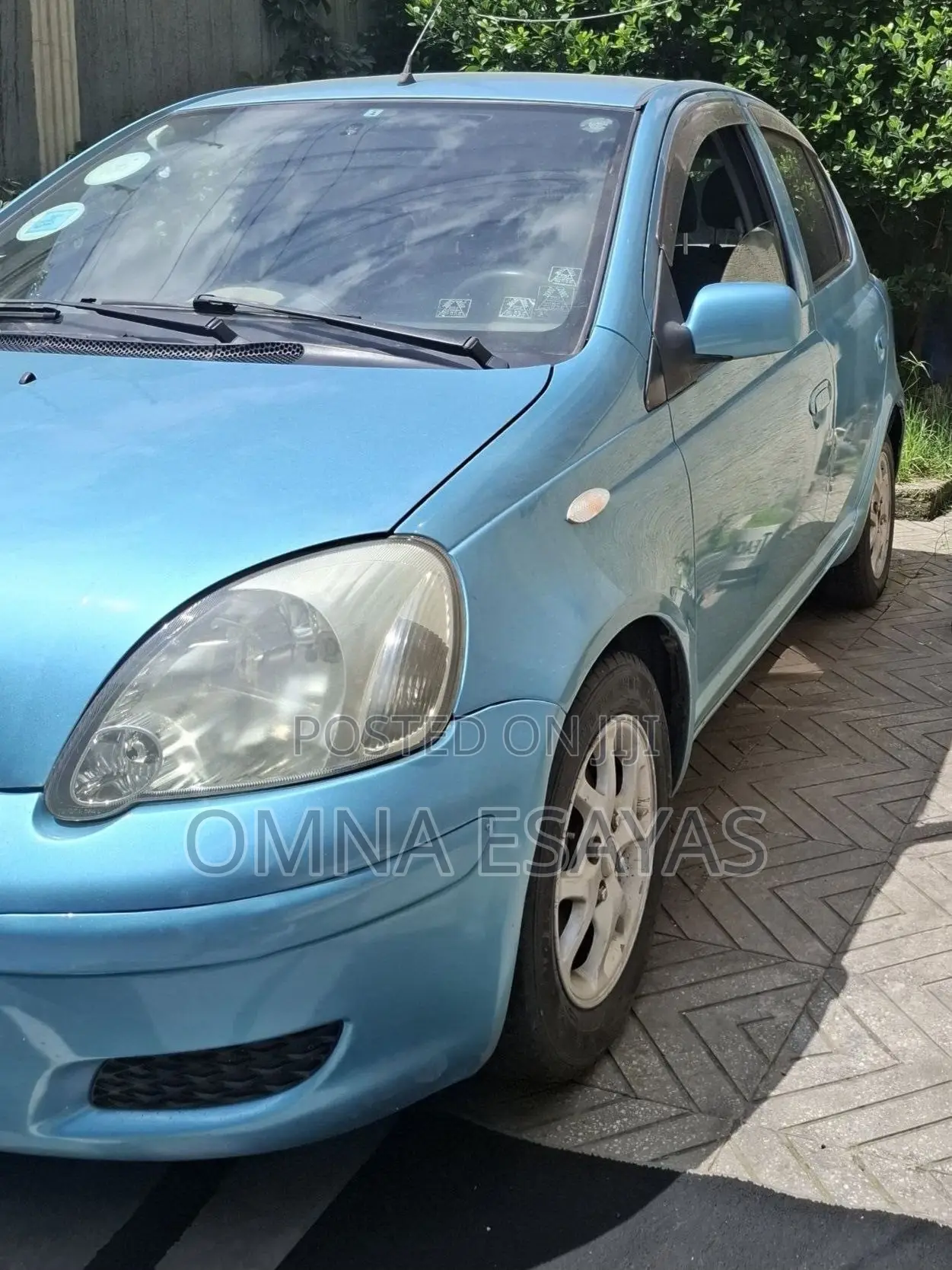 Toyota Vitz 2002 Blue