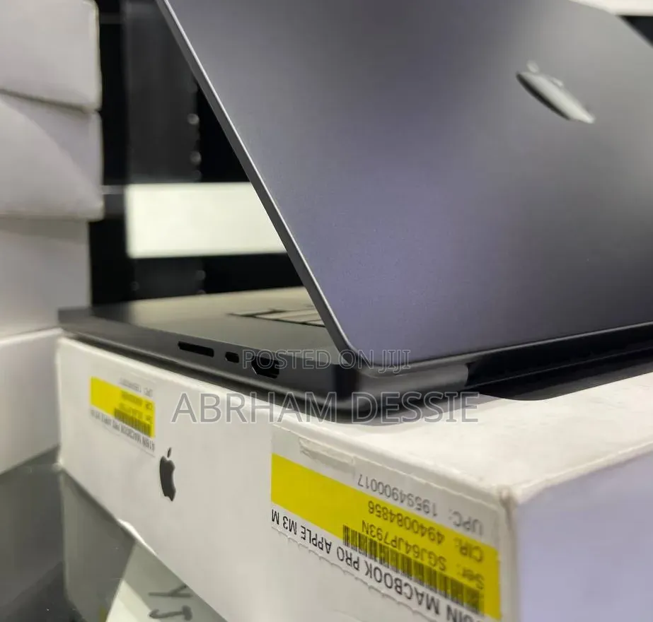 New Laptop Apple MacBook Pro 2024 M4 Max 48GB Apple M4 Max SSD 2T