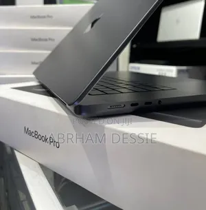 New Laptop Apple MacBook Pro 2024 M4 Max 48GB Apple M4 Max SSD 2T