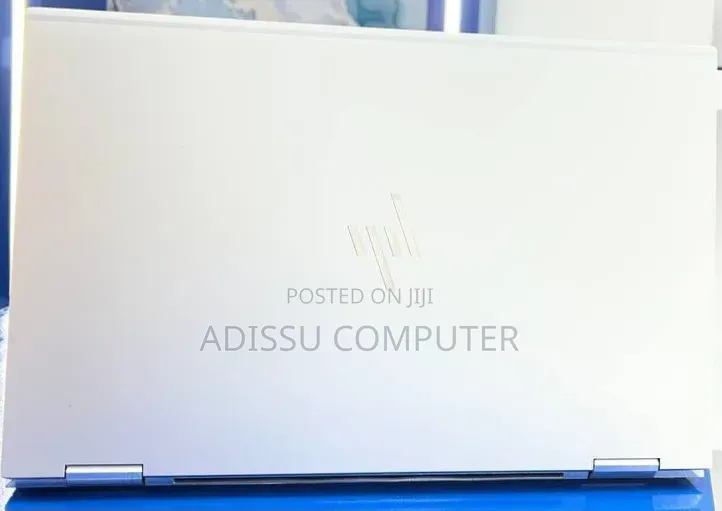 New Laptop HP EliteBook x360 1040 G7 16GB Intel Core i7 SSD 512GB