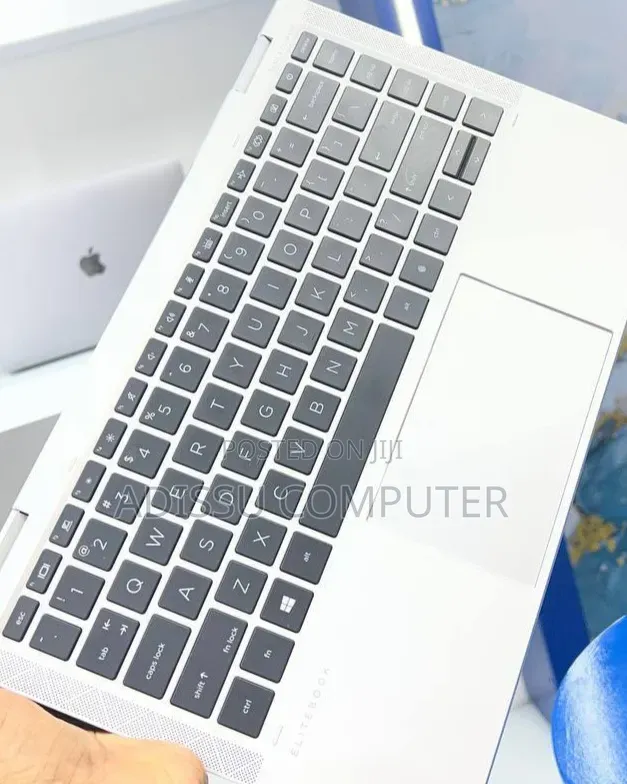 New Laptop HP EliteBook x360 1040 G7 16GB Intel Core i7 SSD 512GB