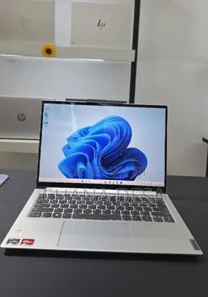 New Laptop Lenovo 16GB AMD Ryzen 7 SSD 512GB