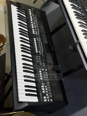 Yamaha PSR Sx 600 Keyboard