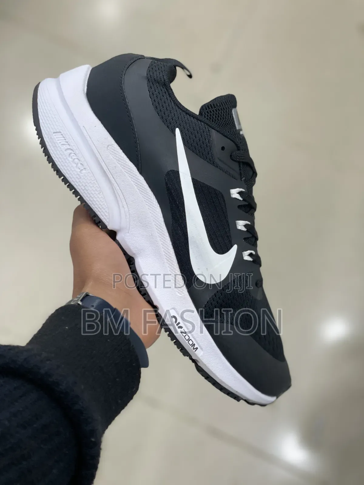 Nije Modern Sport Trainers With Lightweight Construction