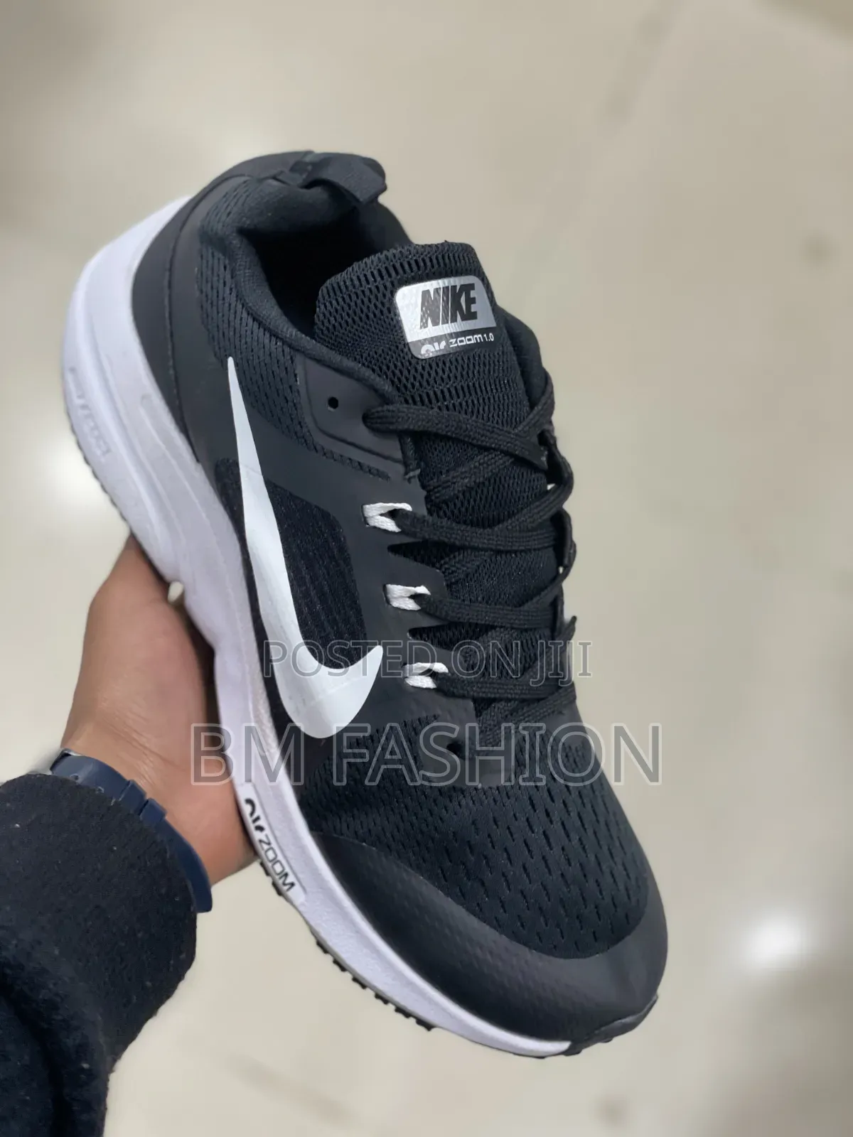 Nije Modern Sport Trainers With Lightweight Construction
