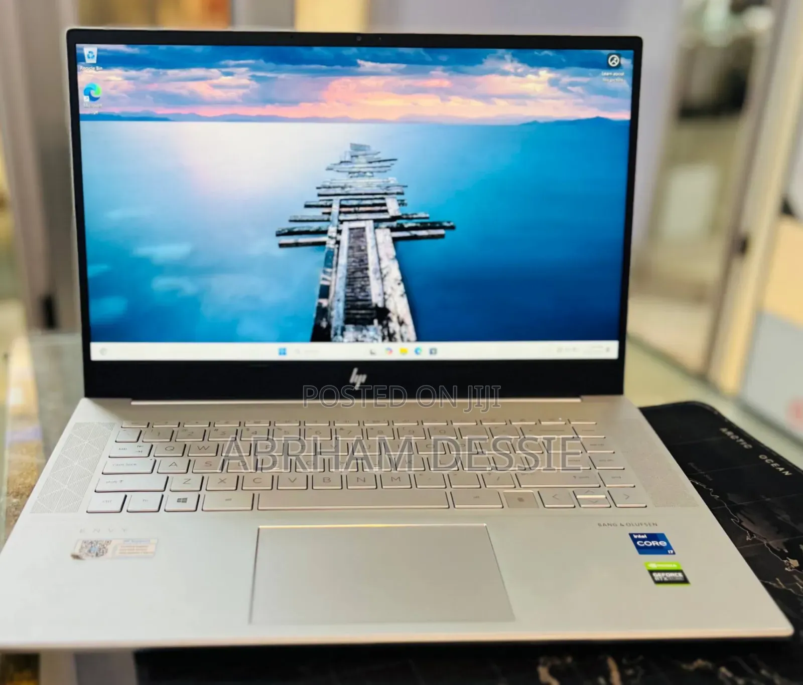 New Laptop HP 16GB Intel Core i7 SSD 512GB