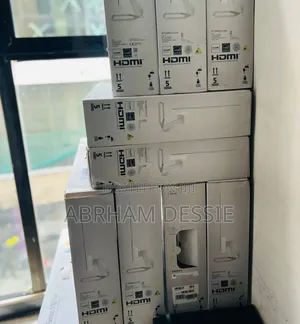 HP Monitors
27