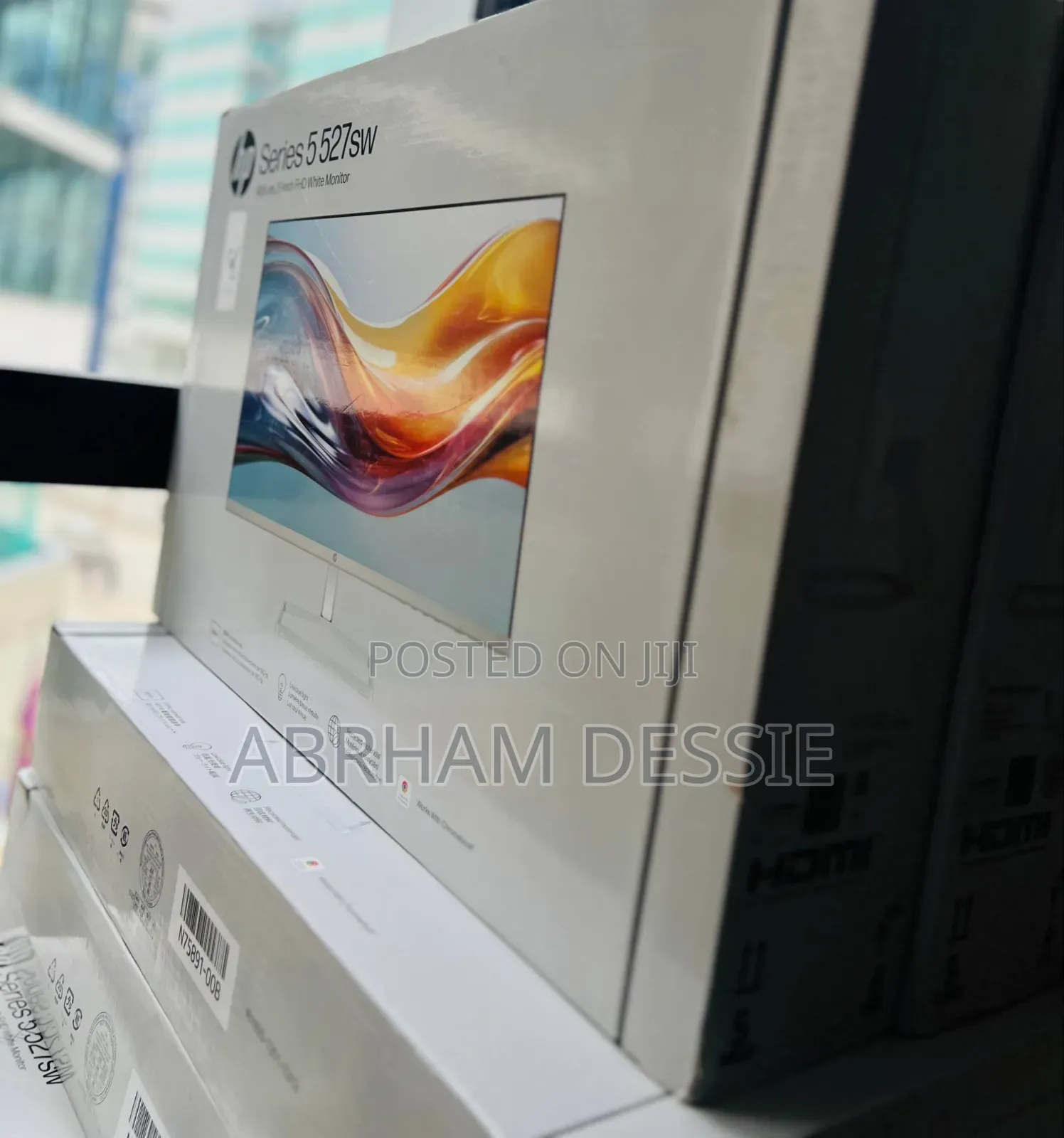 HP Monitors
27