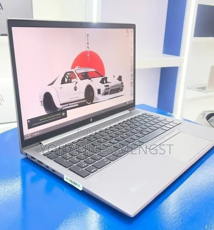 New Laptop HP ZBook Firefly 15 G7 16GB Intel Core i7 SSD 512GB
