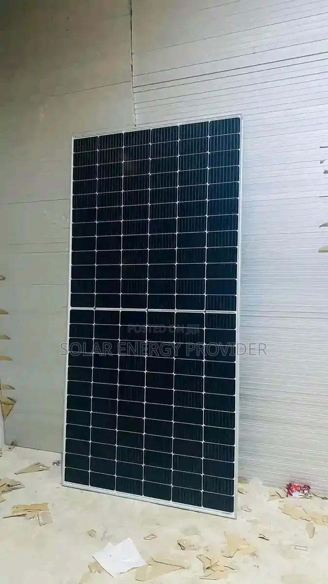 12kw Solar Panel Hybrid Invertor and Lithium Ion Batteries
