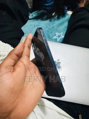 Apple iPhone 12 64 GB Black