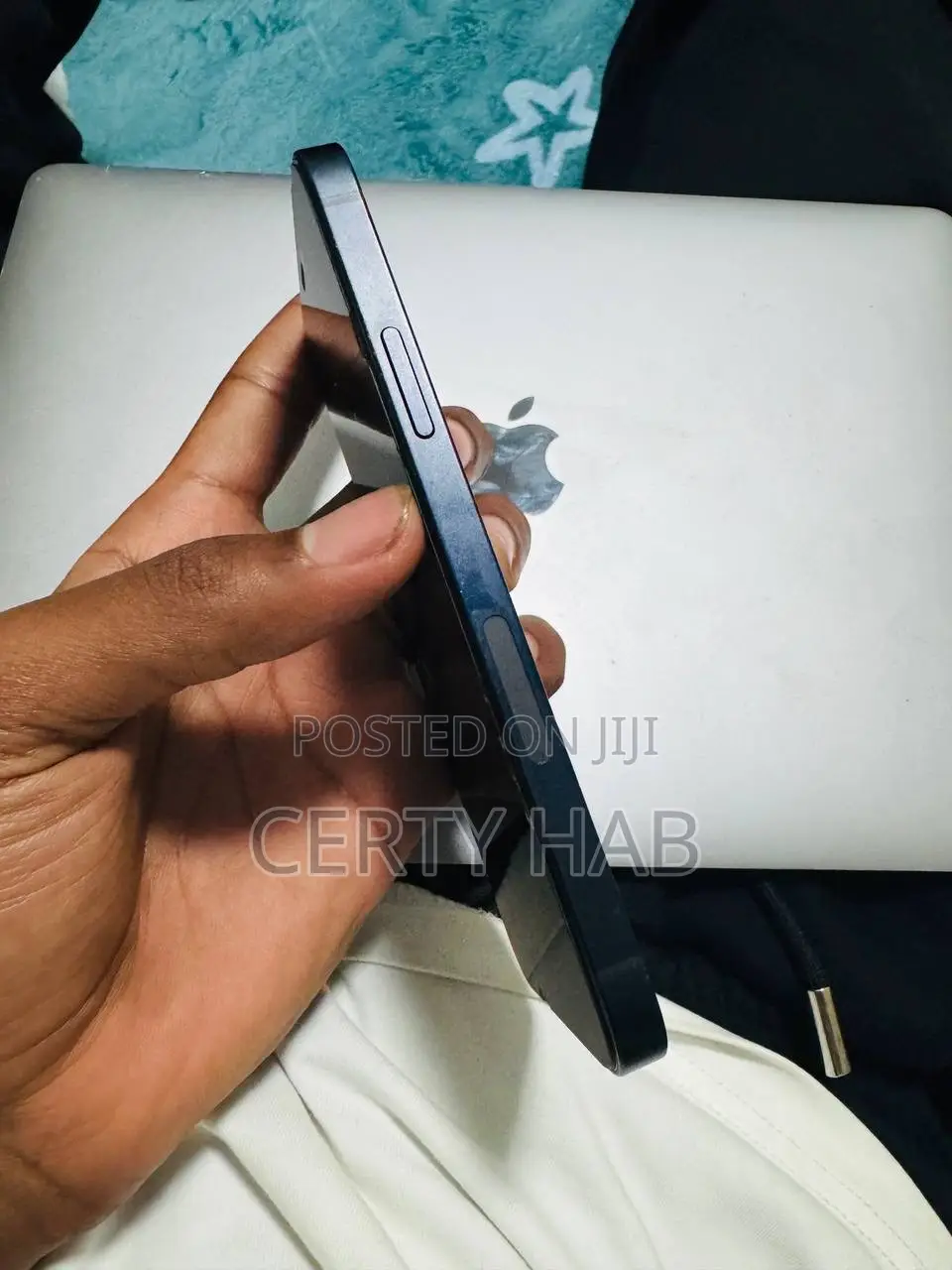 Apple iPhone 12 64 GB Black