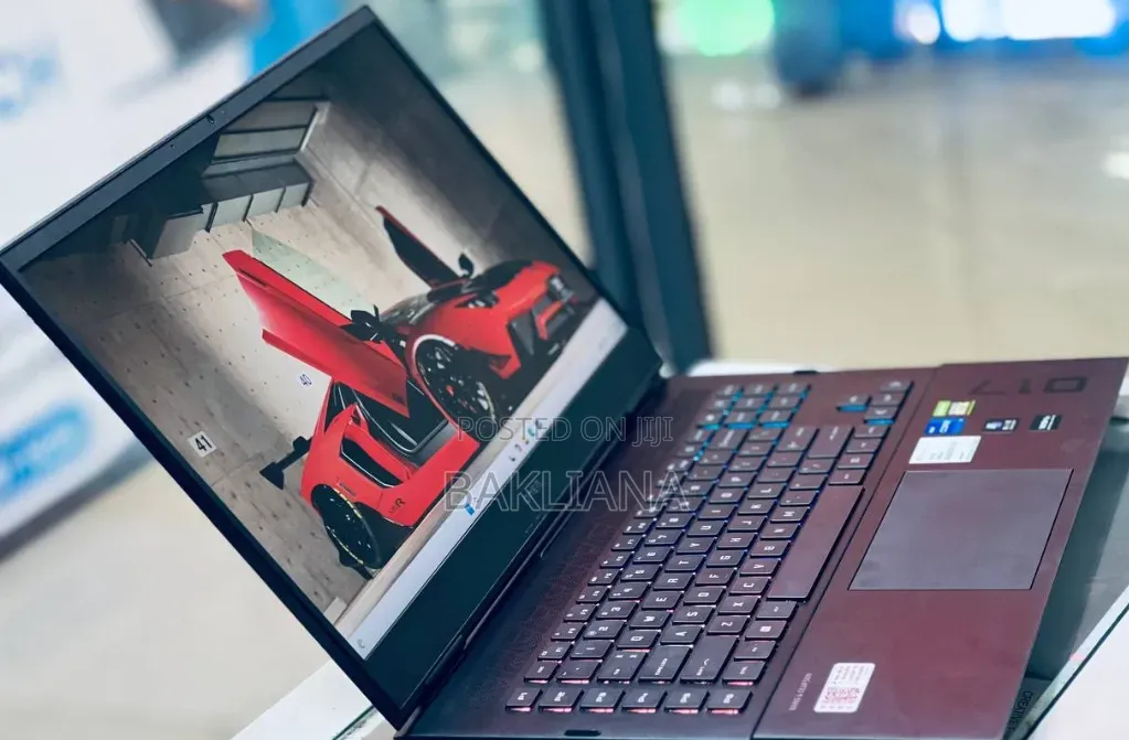 New Laptop HP OmniBook Ultra Flip 16" 16GB Intel Core i7 SSD 512GB