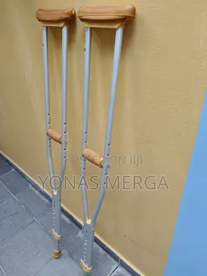 Shoulders Crutches轮፰crutches告三Anodized Frame Tube
TPR Tips,