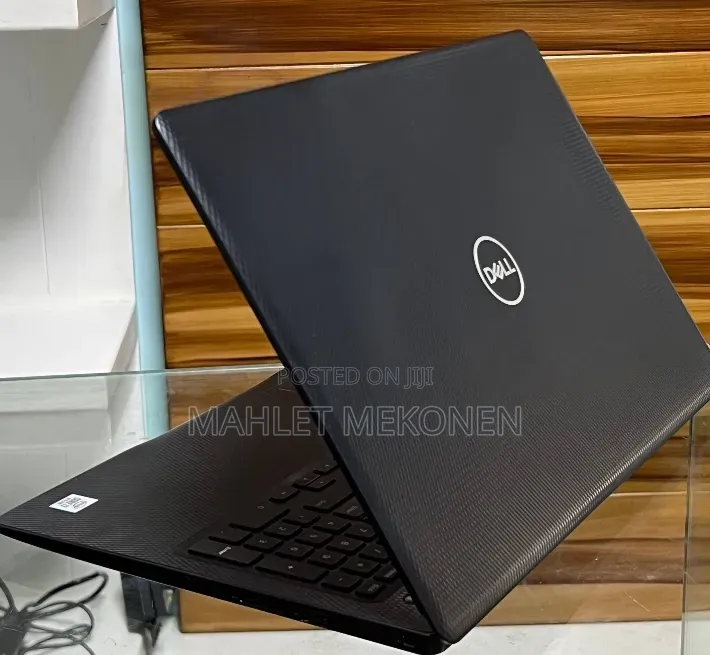 New Laptop Dell Precision 5540 8GB Intel Core i7 SSD 256GB