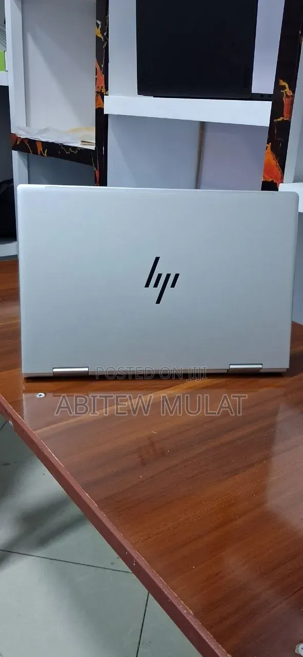 New Laptop HP Envy x360 8GB Intel Core i5 SSD 512GB