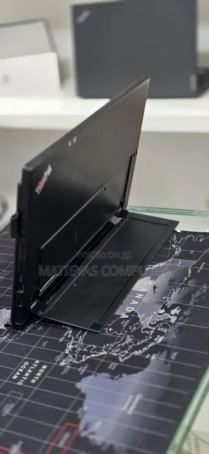 New Laptop Lenovo 8GB Intel Core i5 SSD 256GB