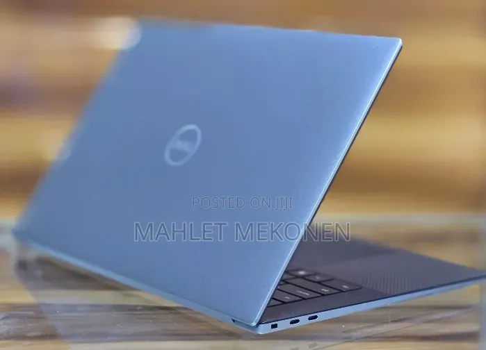 New Laptop Dell Precision 5540 16GB Intel Core i9 SSD 512GB
