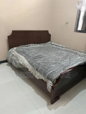 Solid Wood Elegant Bed