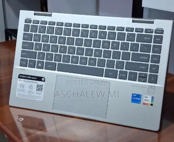 New Laptop HP Envy x360 8GB Intel Core i5 SSD 512GB