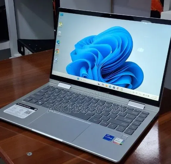 New Laptop HP Envy x360 8GB Intel Core i5 SSD 512GB
