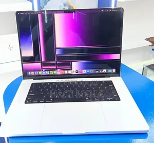 New Laptop Apple MacBook Pro 16GB Apple M1 Pro SSD 512GB