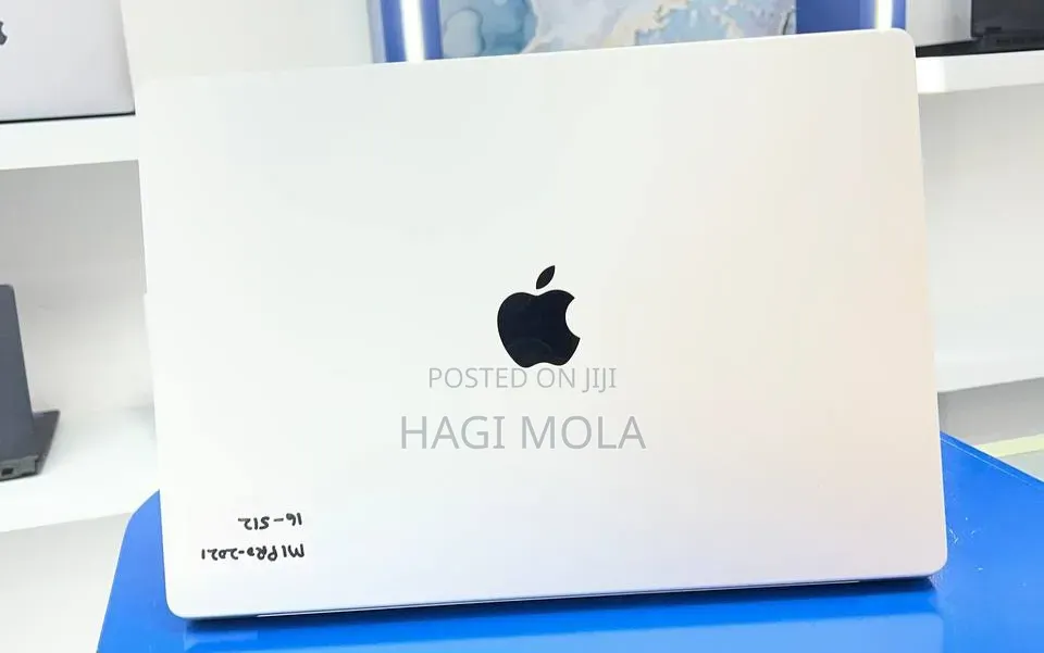 New Laptop Apple MacBook Pro 16GB Apple M1 Pro SSD 512GB