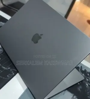 New Laptop Apple MacBook Pro 2021 M1 Max 64GB Apple M1 Max SSD 1T