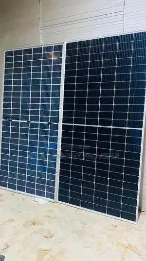 6kw Solar Panel Hybrid Invertor and Lithium Ion Batteries