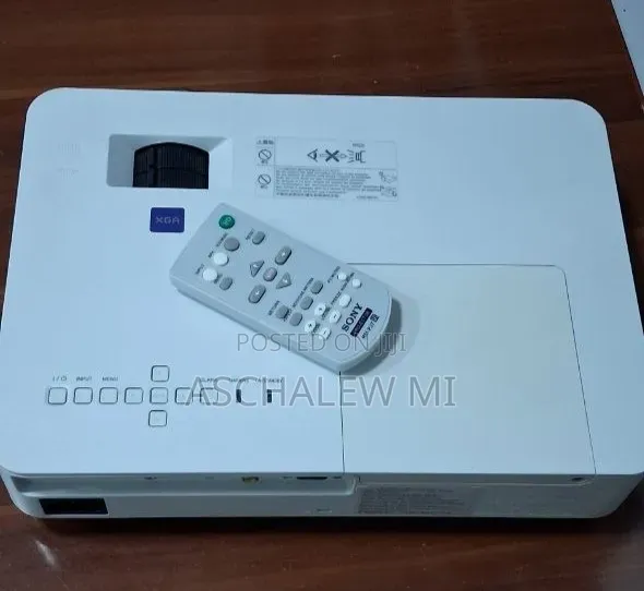 Sony Projector Model Name VPL-Dx220 Hardware